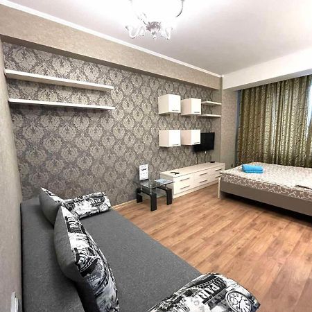 Homeservice Apartments On Stefan Cel Mare Boulevard Chisinau Bagian luar foto