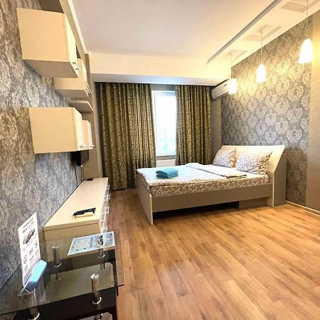 Homeservice Apartments On Stefan Cel Mare Boulevard Chisinau Bagian luar foto