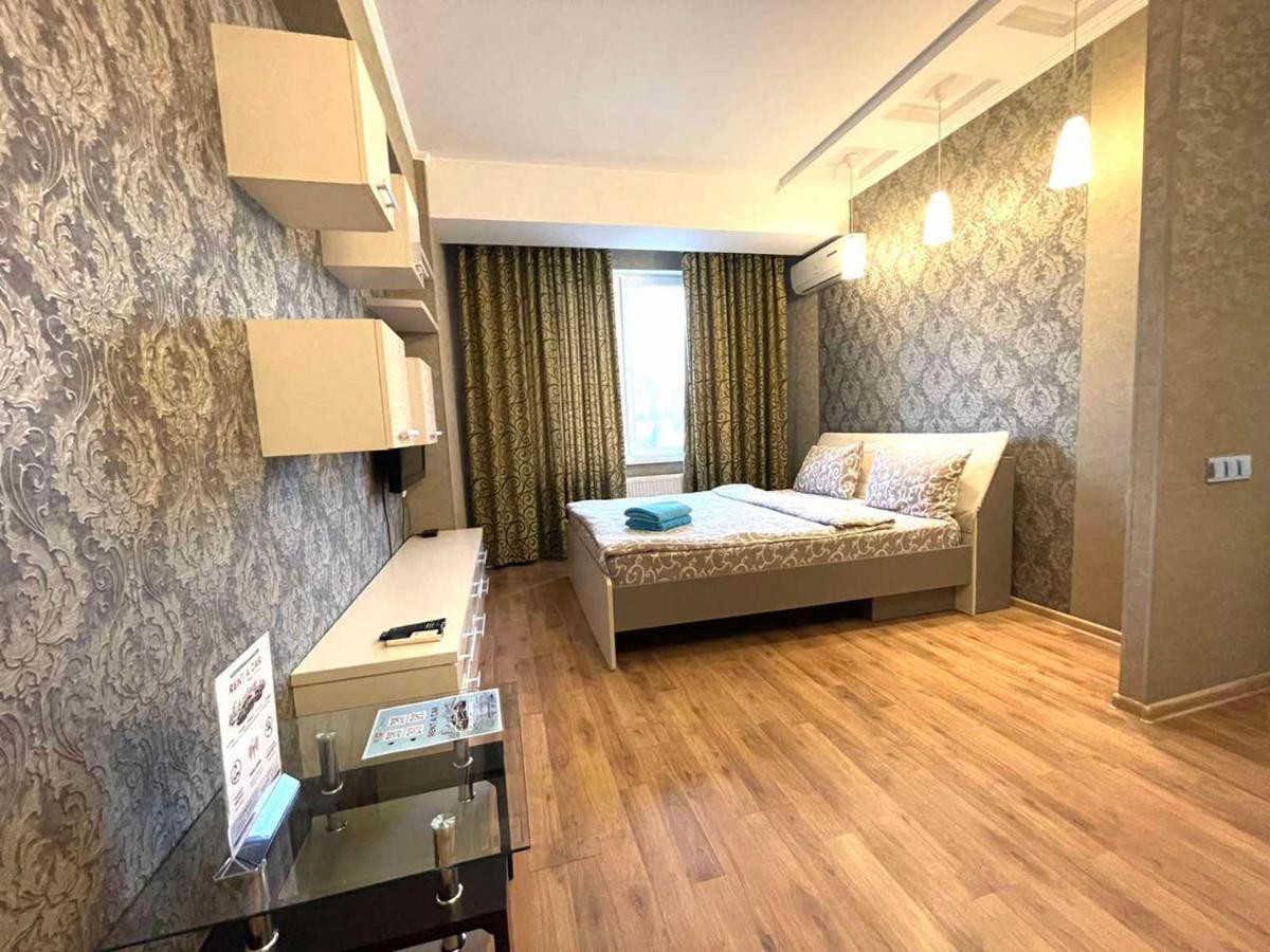 Homeservice Apartments On Stefan Cel Mare Boulevard Chisinau Bagian luar foto